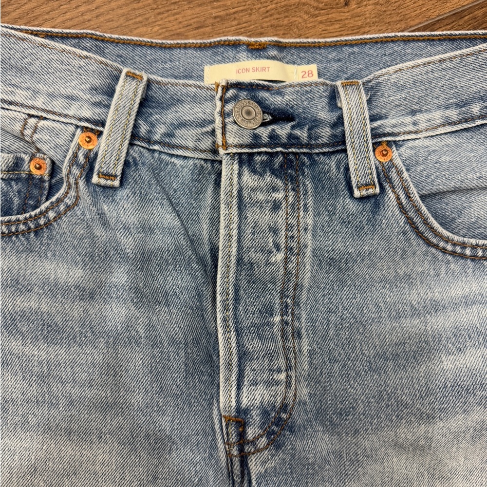 Levi’s Icon Denim Mini Skirt - Picture 3 of 7